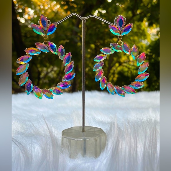 Gold Multicolour open circle earrings - Picture 3 of 12